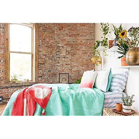 Refinery29 thumbnail