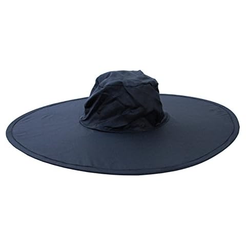 Twist-And-Fold Hat thumbnail